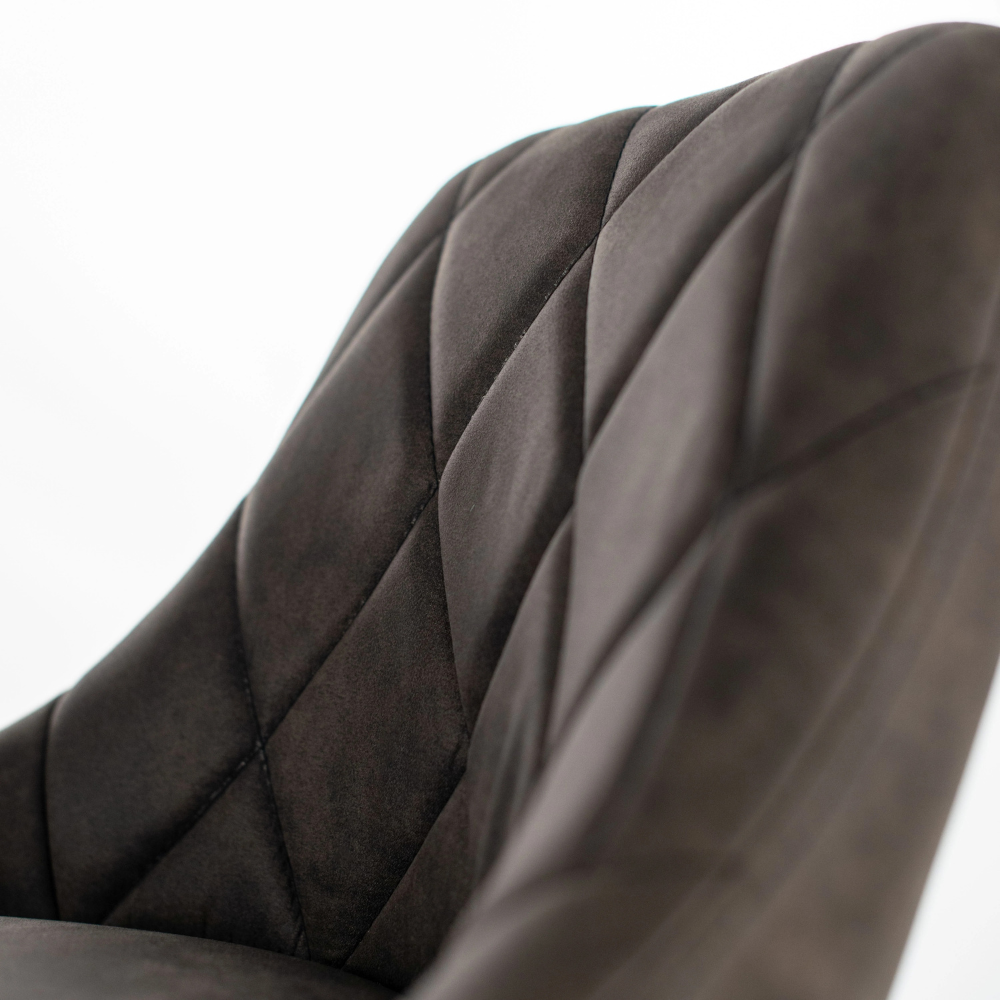 #Colore_Grigio scuro