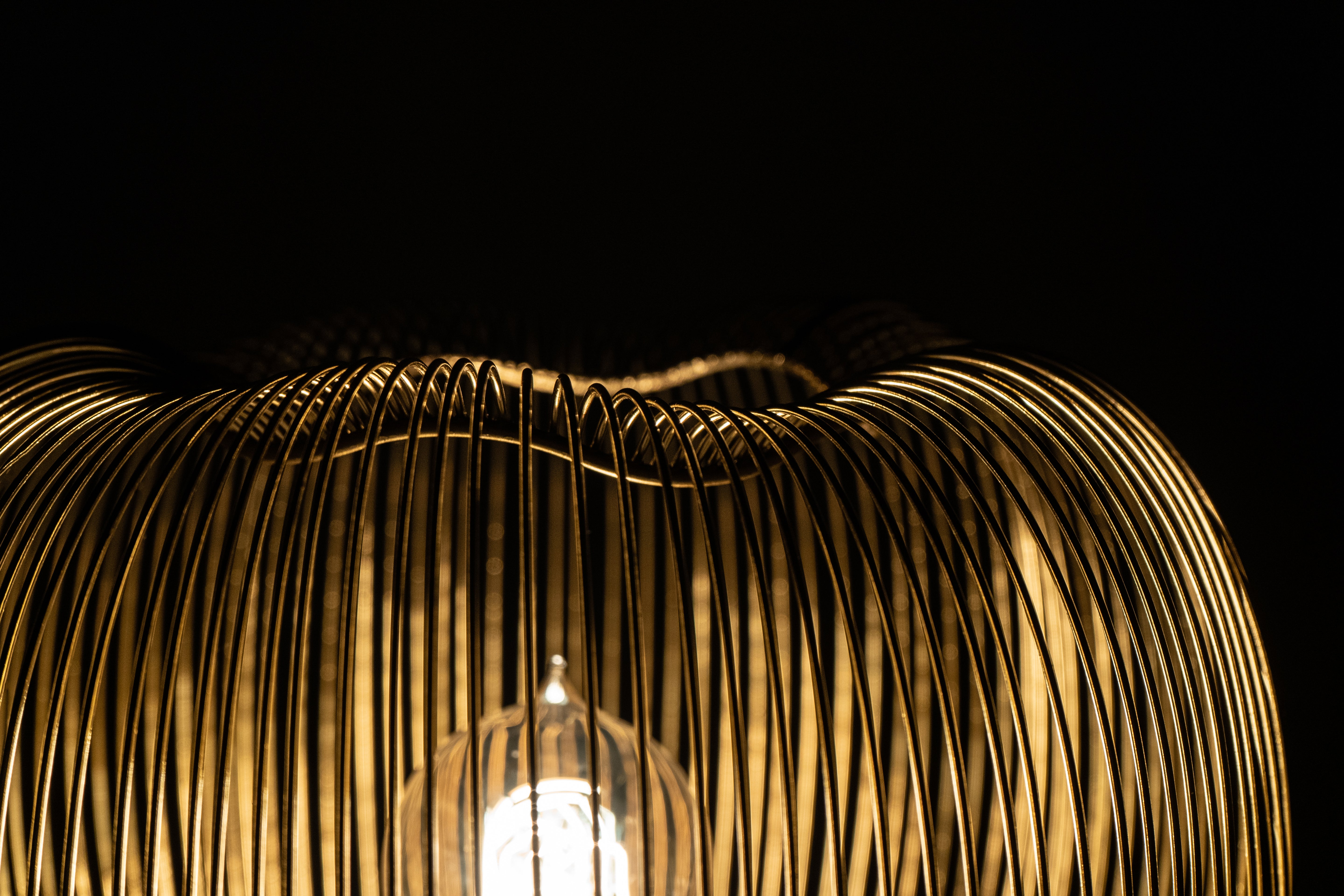 Brilla, Lampada da tavolo (26cm X 26cm H. 25cm)