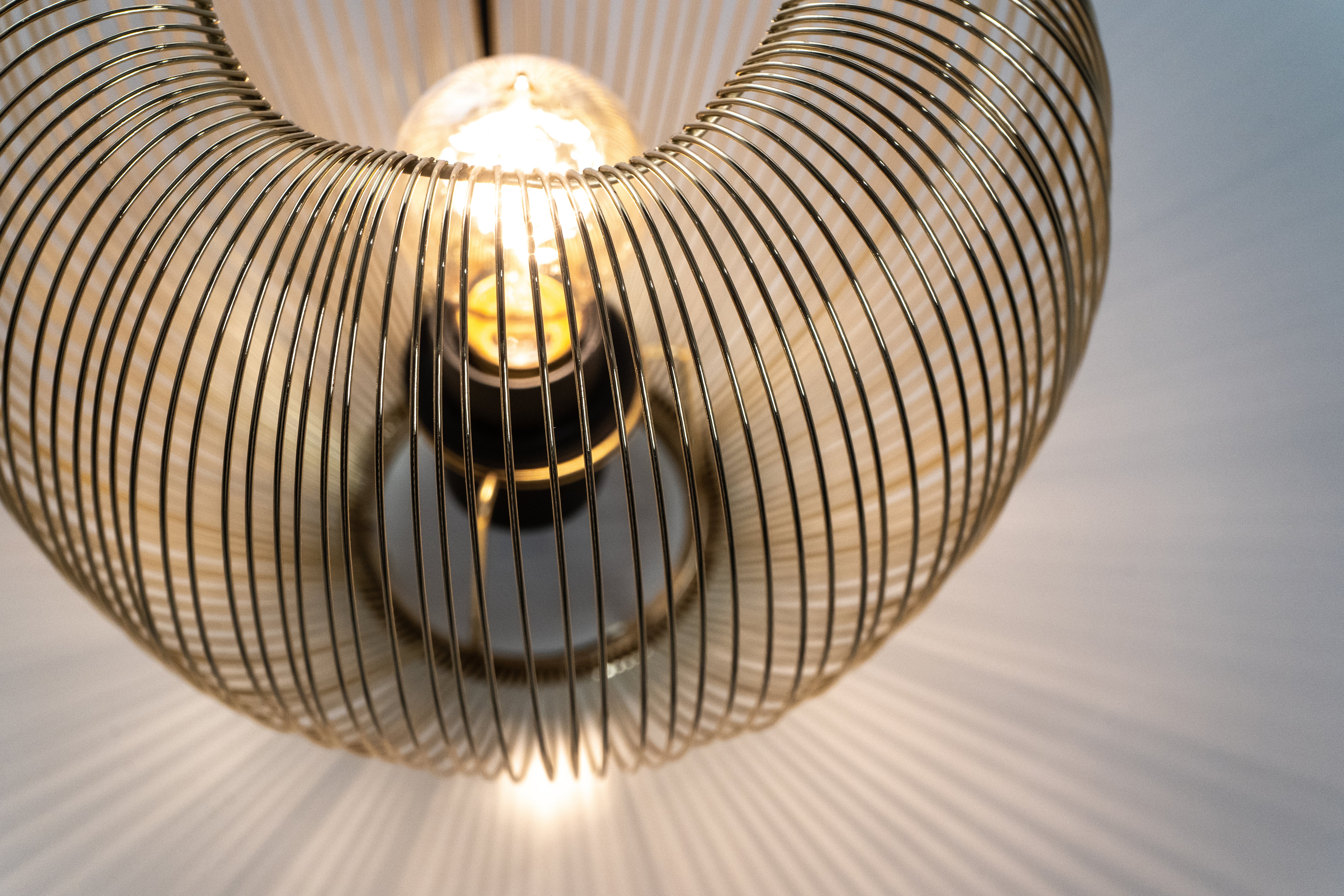 Brilla, Lampada da tavolo (26cm X 26cm H. 25cm)