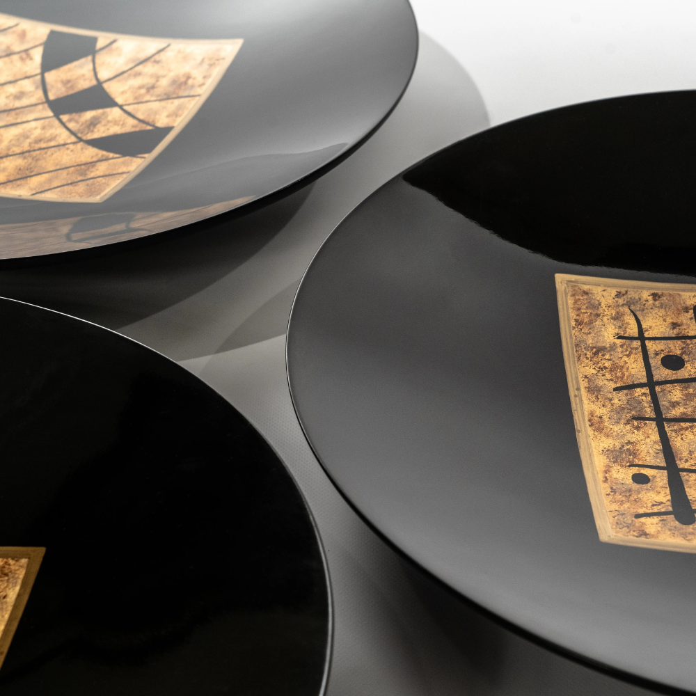 Tris, Set di 3 piatti decorativi (50cm X 50cm H. 8cm)