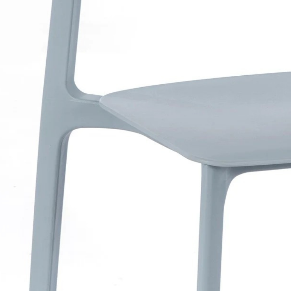 Urban, Set di 4 Sedie in polipropilene (50cm X 51cm H. 77cm)