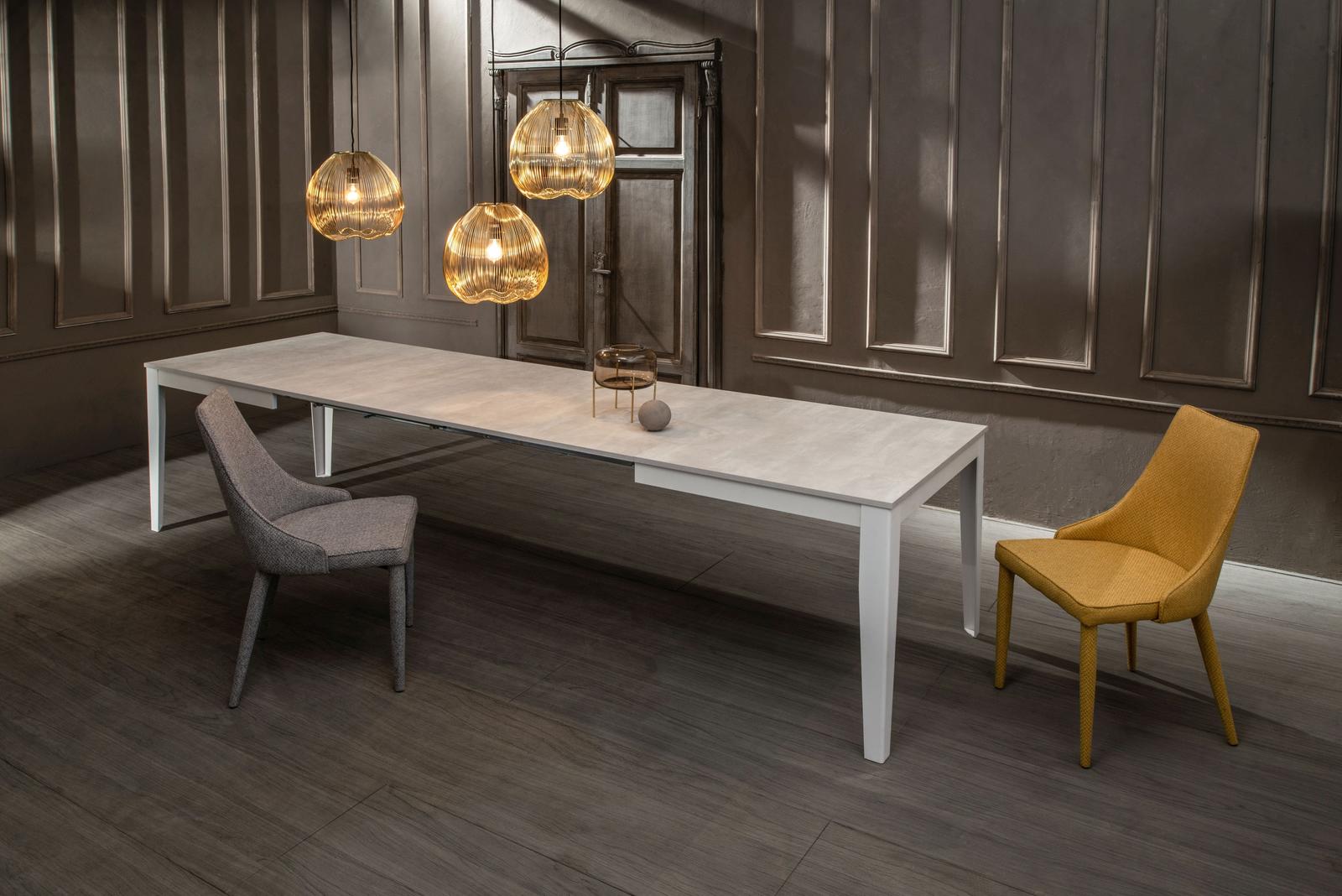 Moon, Tavolo allungabile (80cm X 130/290cm H. 76cm)