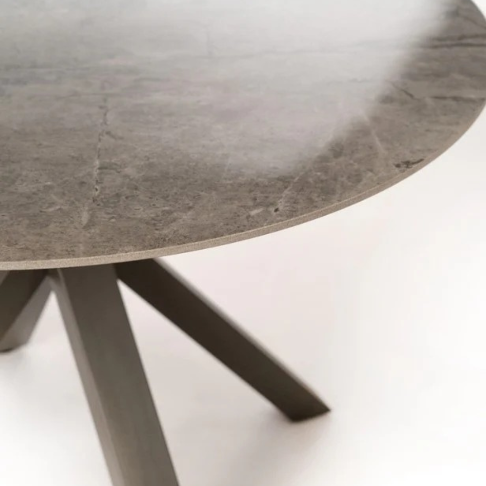 Minimal, Tavolo fisso (120cm X 120cm H. 76cm)