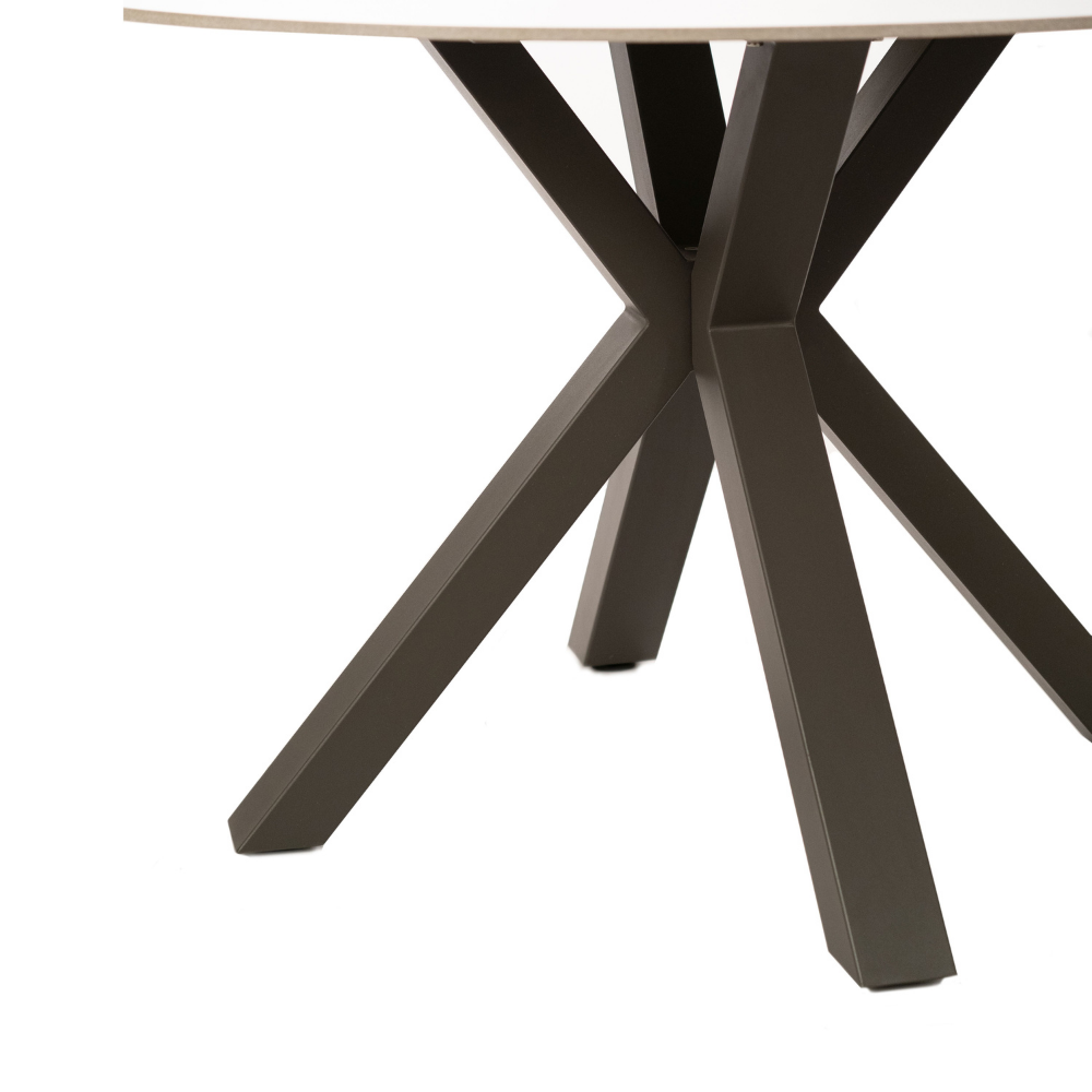 Minimal, Tavolo fisso (120cm X 120cm H. 76cm)