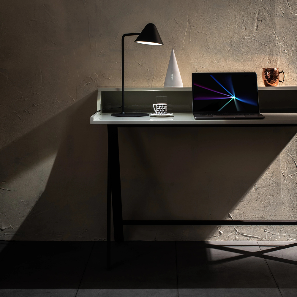 Ambar, Lampada da tavolo LED (20cm X 37.5cm H. 48.5cm)