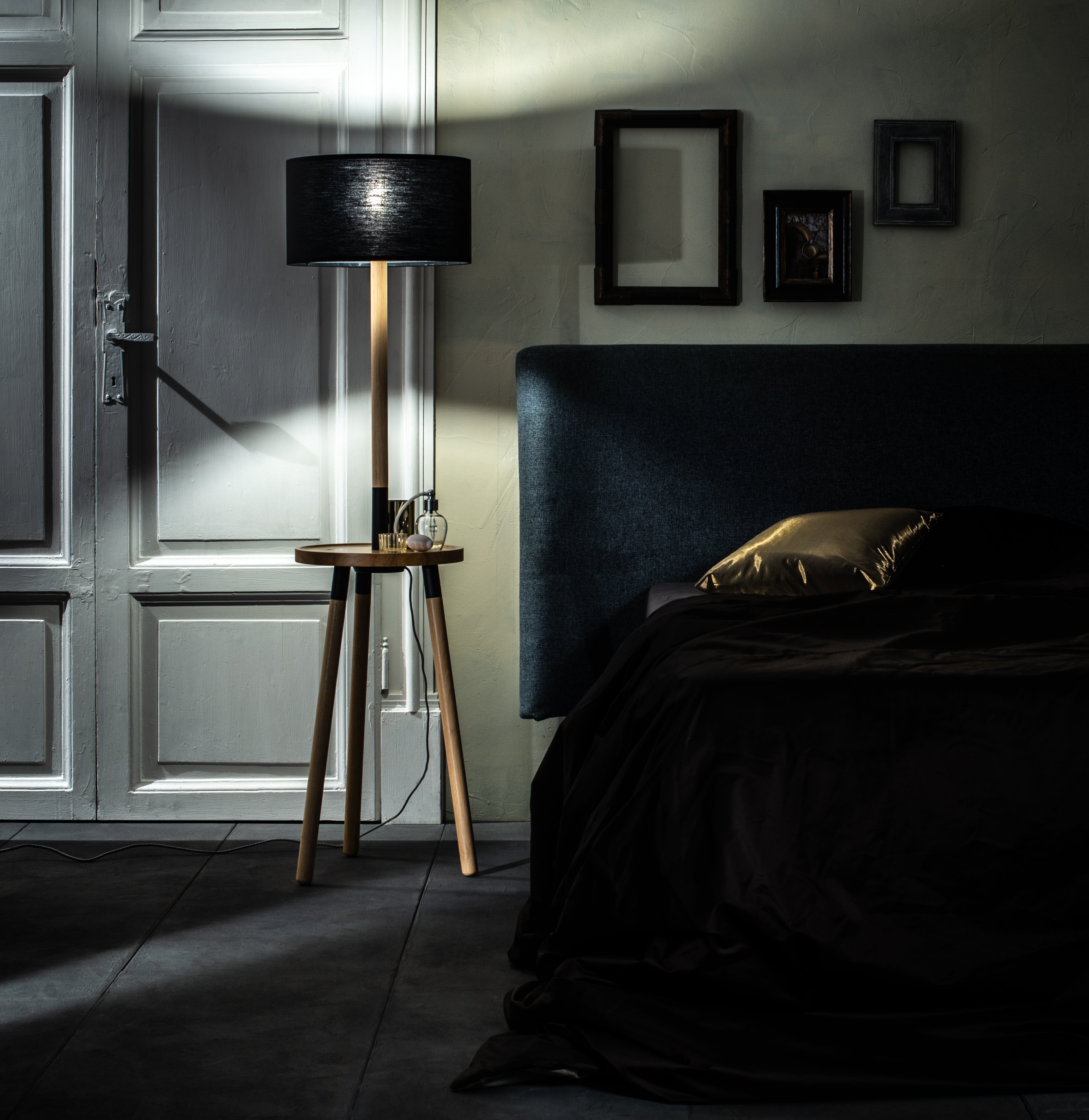 Solana, Lampada da terra (40cm X 40cm H. 135cm)