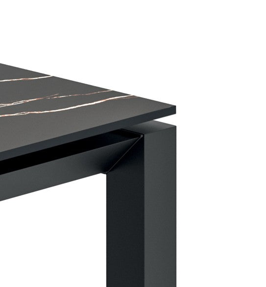 Linear, Tavolo allungabile (90cm X 140/220cm H. 75cm)