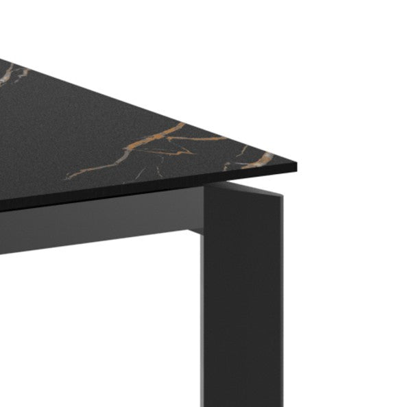 Task, Tavolo allungabile con top in ceramica (80cm X 120-170cm H. 75cm)